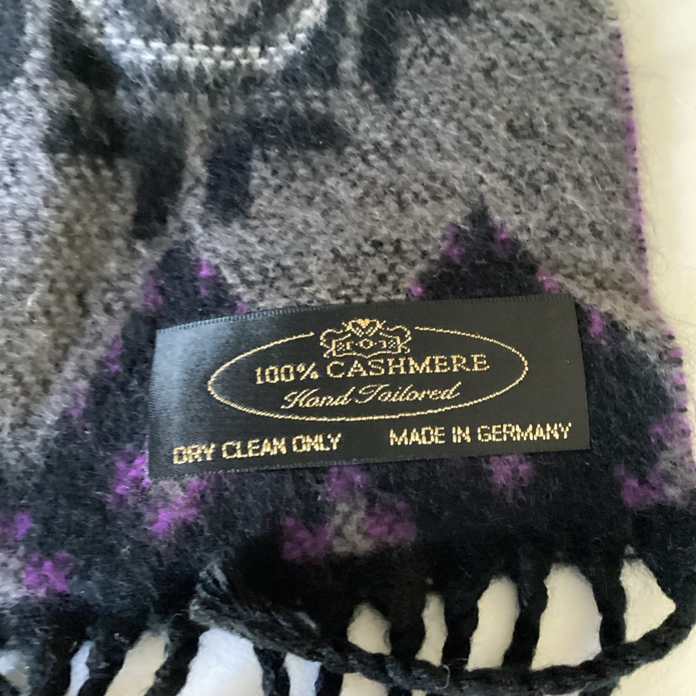 Vintage 100% Cashmere Scarf Made in Germany Hand Woven Purple Black Abstract - Picture 2 of 12